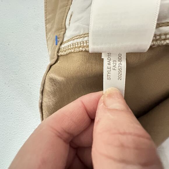 J Crew High Rise Girlfriend Chino Pant Women 22 Khaki Casual Minimalist Neutral - Picture 9 of 13